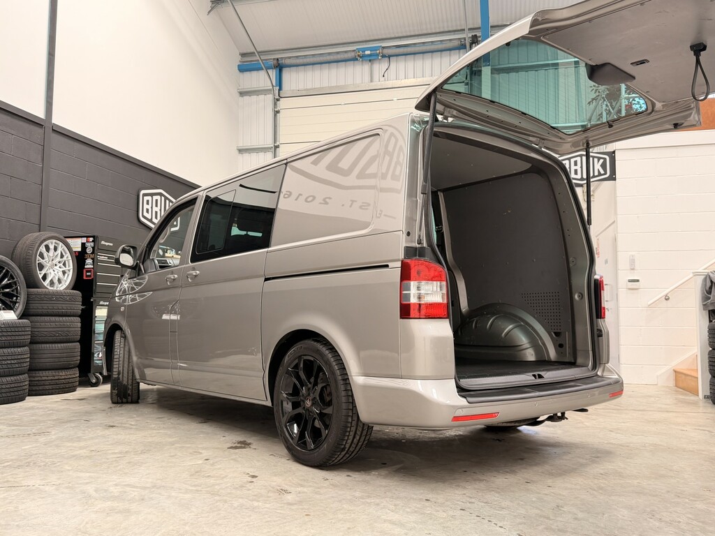 Volkswagen Transporter  Black #16