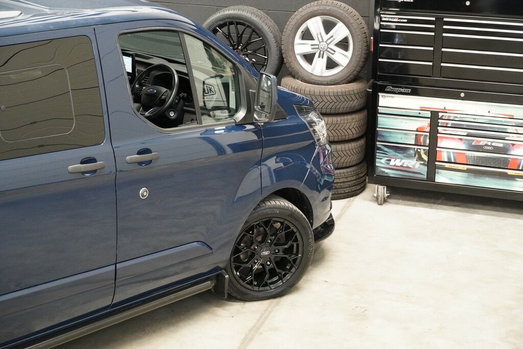 Ford Transit Custom 2.0 Ecoblue 130Ps Low Roof Limited Van Panel Van Blue #24