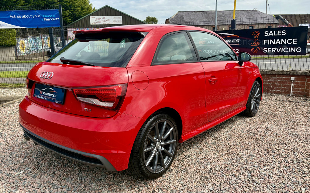 Audi A1 A1 S Line Tdi EF17HJX Red #4