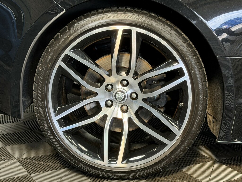 Jaguar F-Type 3.0 380 Supercharged V6 R-dynamic Blue #32