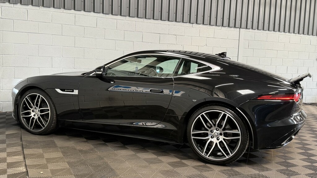 Jaguar F-Type 3.0 380 Supercharged V6 R-dynamic Blue #39