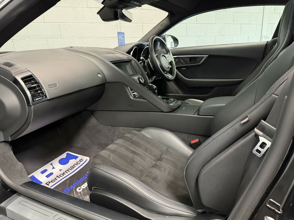 Jaguar F-Type 3.0 380 Supercharged V6 R-dynamic Blue #47