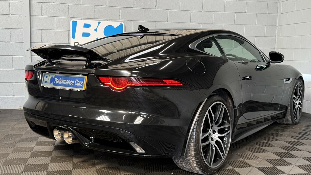 Jaguar F-Type 3.0 380 Supercharged V6 R-dynamic Blue #37