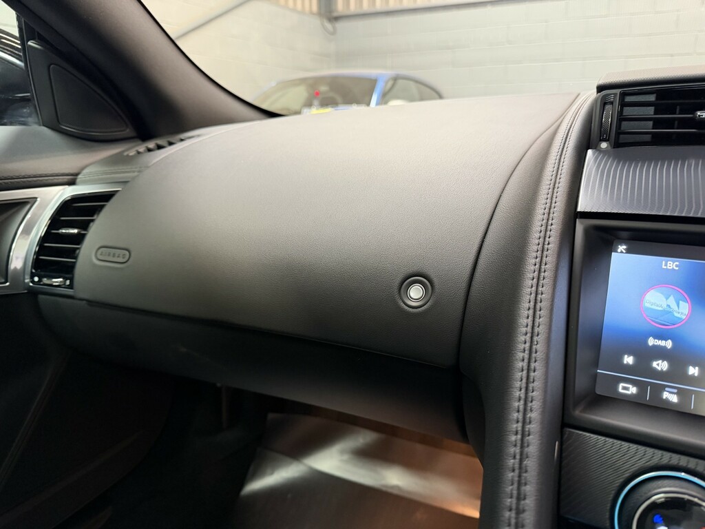 Jaguar F-Type 3.0 380 Supercharged V6 R-dynamic Blue #15