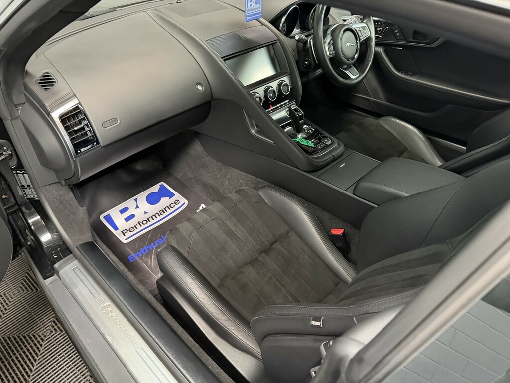 Jaguar F-Type 3.0 380 Supercharged V6 R-dynamic Blue #46