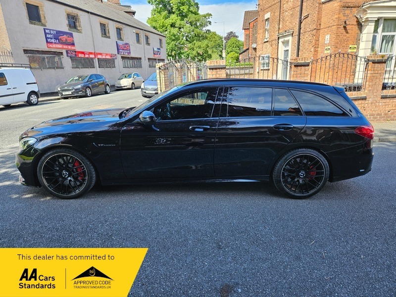 Mercedes-Benz C Class Amg C 63 S Black #4