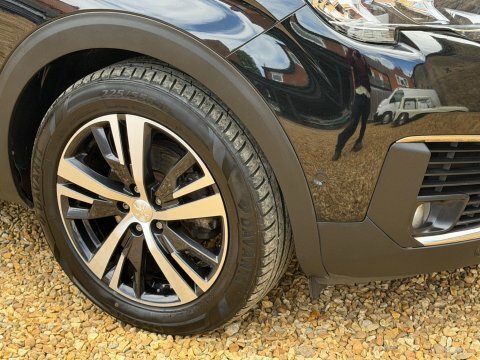 Peugeot 5008 1.5 Bluehdi Allure Black #5