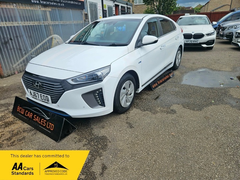 Hyundai Ioniq Premium Se White