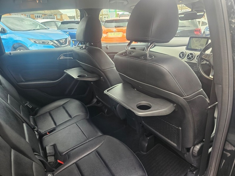 Mercedes-Benz B Class Mpv Black #21