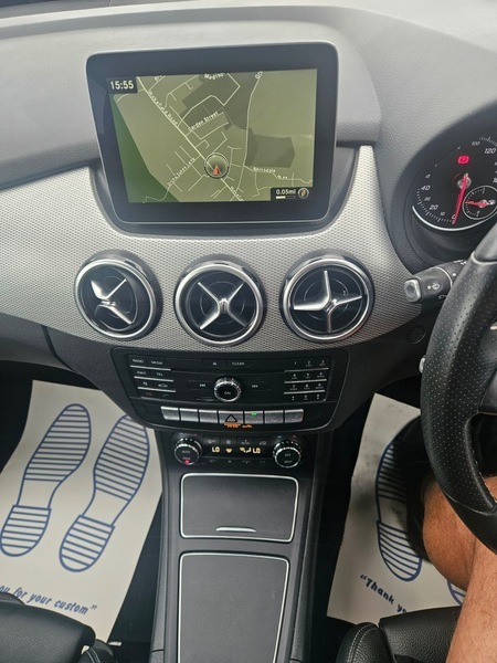 Mercedes-Benz B Class Mpv Black #23