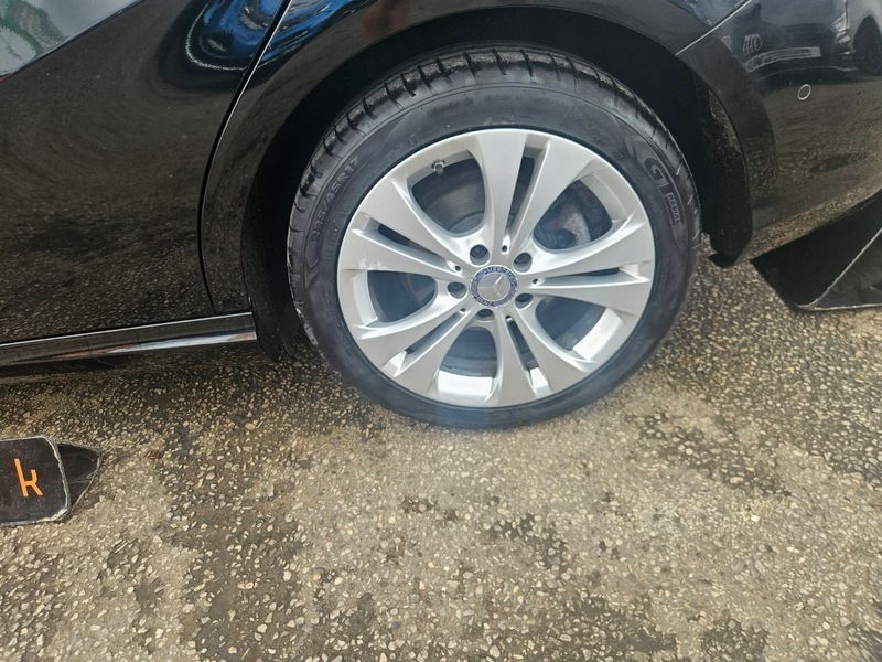 Mercedes-Benz B Class Mpv Black #11