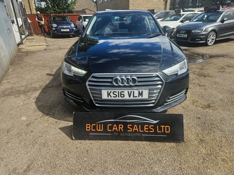 Audi A4 Tfsi Sport Black #3