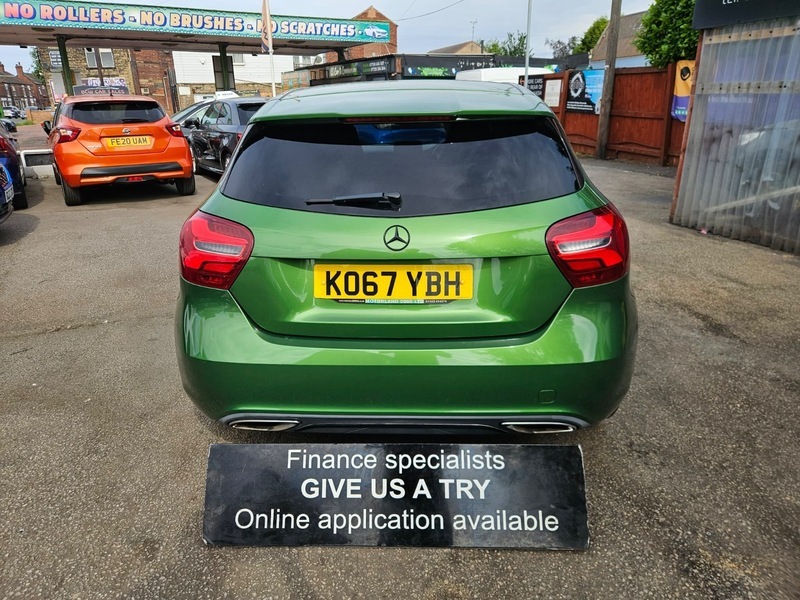 Mercedes-Benz A Class A 180 Sport Edition Green #4