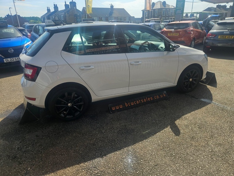 Skoda Fabia Colour Edition Mpi White #4