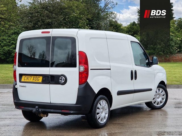 Vauxhall Combo 5 Seat Crew Cab Euro 6 CV17XOG White #6