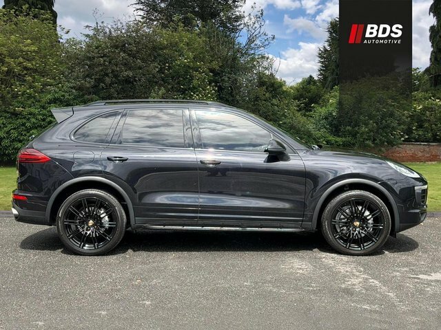 Porsche Cayenne 3.0 Td V6 Tiptronics 4Wd Euro 6 Ss NX15GYG Black #2