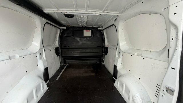 Vauxhall Vivaro Minibus Silver #13