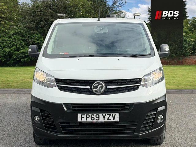Vauxhall Vivaro Minibus Silver #22