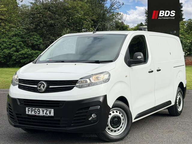 Vauxhall Vivaro Minibus Silver #23
