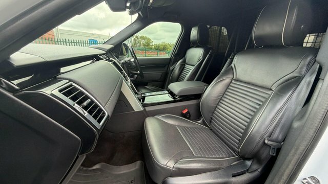 Land Rover Discovery White #32