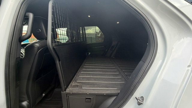 Land Rover Discovery White #16
