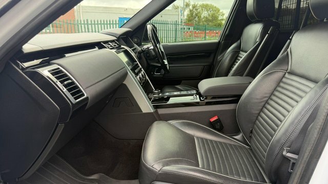 Land Rover Discovery White #31