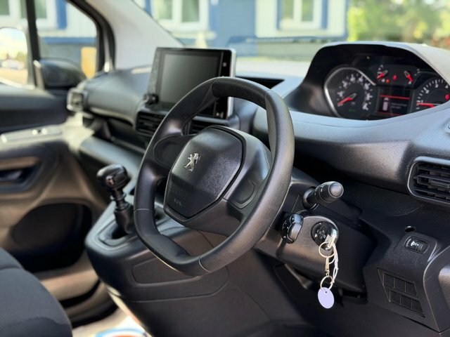 Peugeot Partner 1.5 Bluehdi 1000 Professional Standard Panel Van 5 White #29