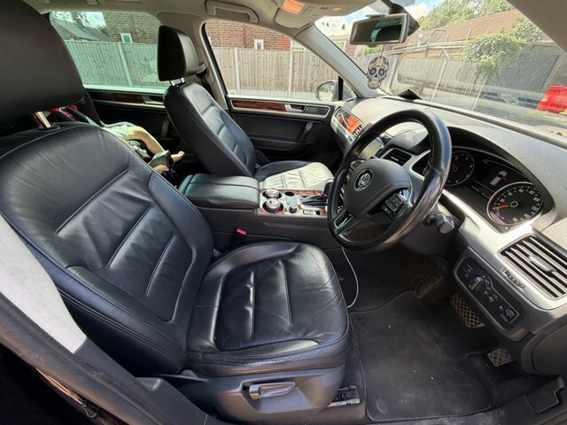 Volkswagen Touareg Tdi V6 Bluemotion Tech White #11