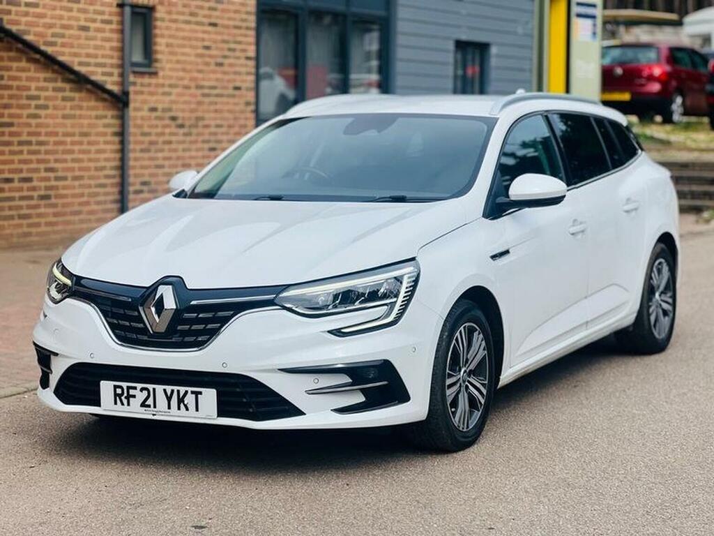 Renault Megane E-Tech Estate 1.6 E-tech 9.8Kwh Iconic Sport Tourer White #4
