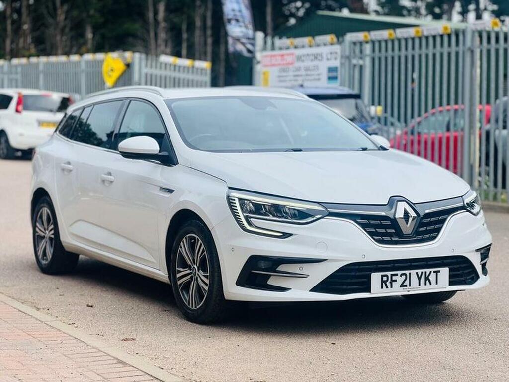 Renault Megane E-Tech Estate 1.6 E-tech 9.8Kwh Iconic Sport Tourer White #3