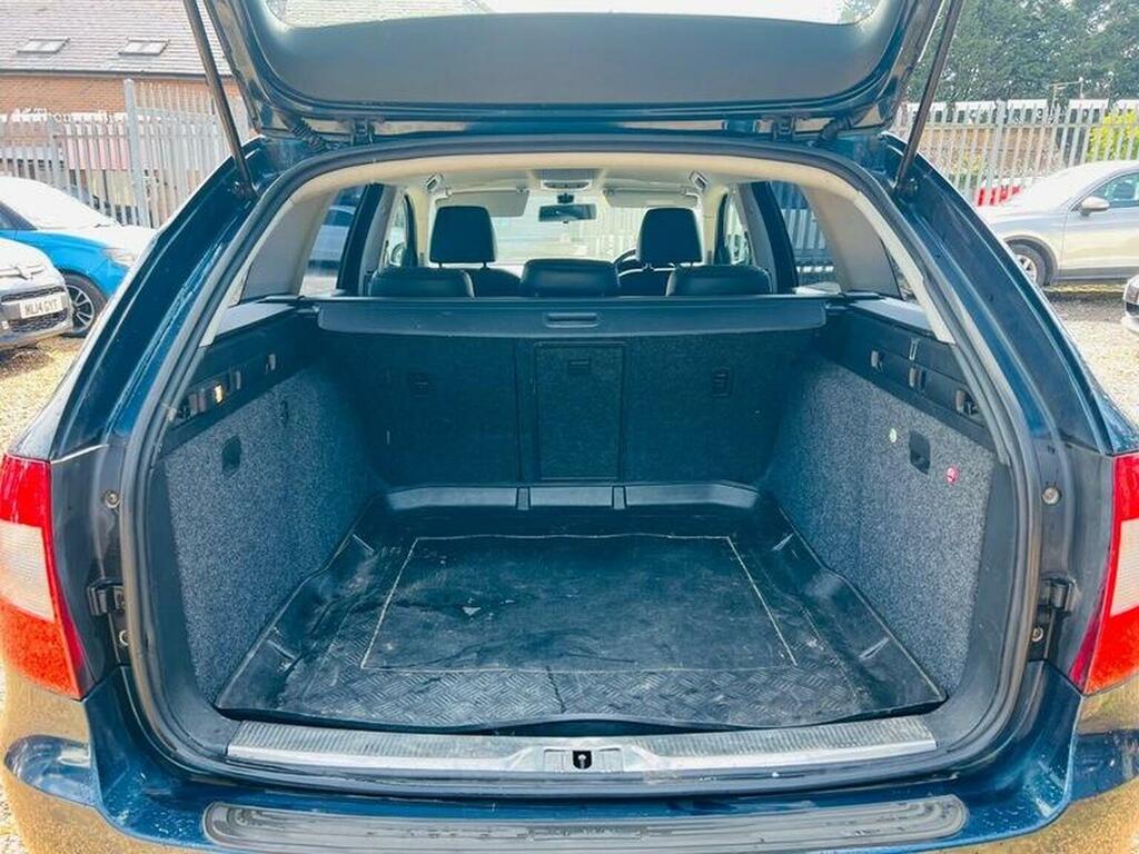 Skoda Superb 2.0 Tdi Elegance Dsg Euro 5 Black #12