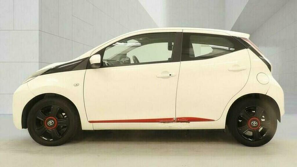 Toyota Aygo 1.0 Vvt-i X-pression X-wave Euro 5 Euro 5 White #6