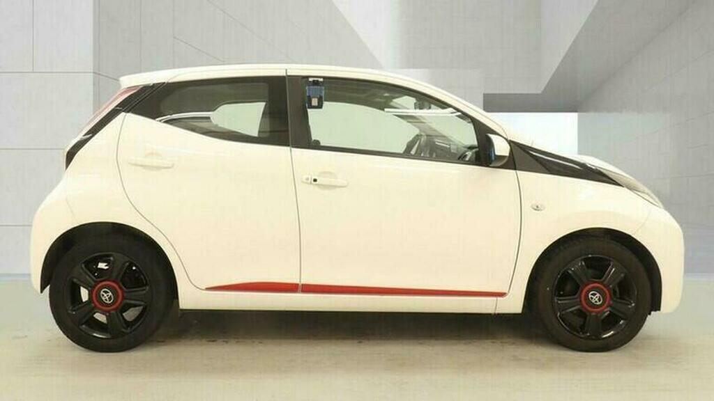 Toyota Aygo 1.0 Vvt-i X-pression X-wave Euro 5 Euro 5 White #5