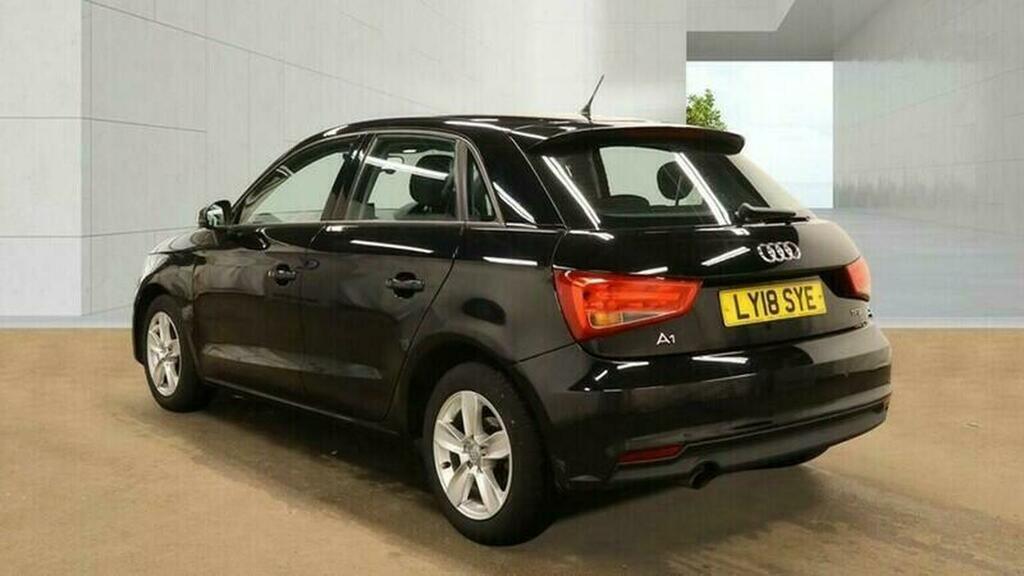 Audi A1 1.0 Tfsi Se Sportback Euro 6 Ss Black #3
