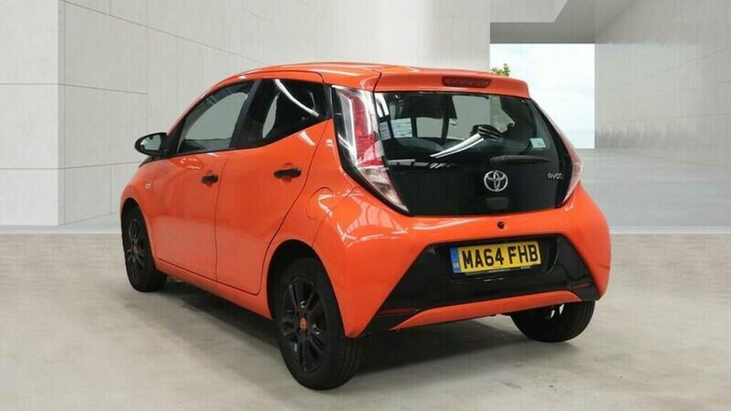 Toyota Aygo 1.0 Vvt-i X-cite Euro 5 Euro 5 Orange #4