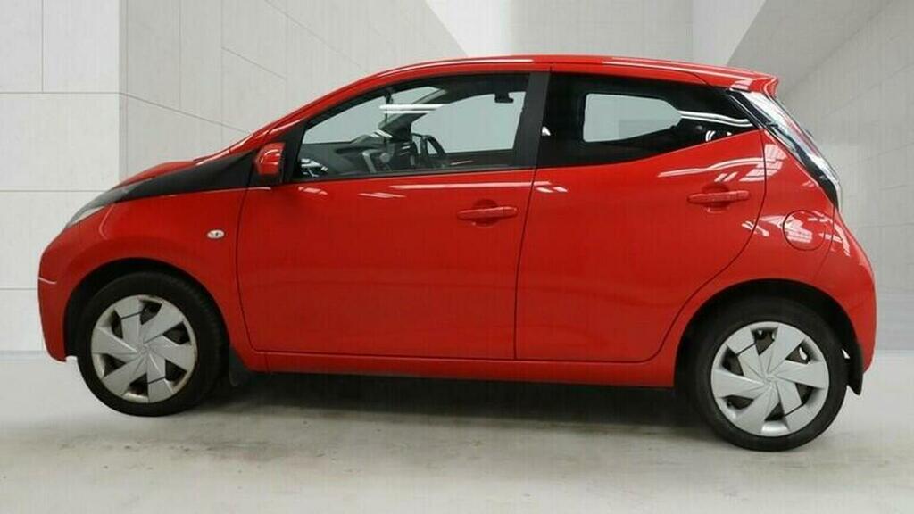 Toyota Aygo 1.0 Vvt-i X-play Euro 5 Euro 5 Red #3