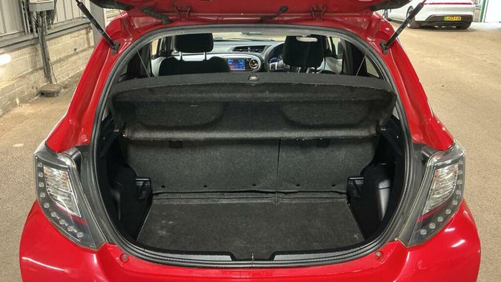 Toyota Yaris 1.5 Vvt-h Icon Plus Cvt Euro 5 Red #6