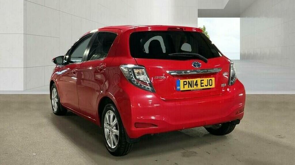 Toyota Yaris 1.5 Vvt-h Icon Plus Cvt Euro 5 Red #2