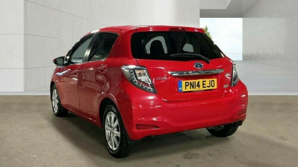 Toyota Yaris 1.3 Vvt-i Icon Red #12