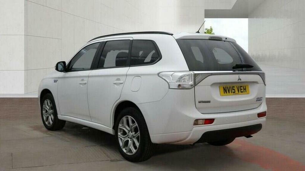 Mitsubishi Outlander 2.0 Phev Gx4h Estate White #16