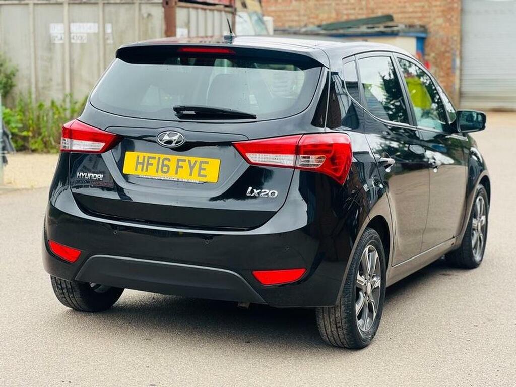 Hyundai Ix20 1.6 Premium Euro 6 Black #6
