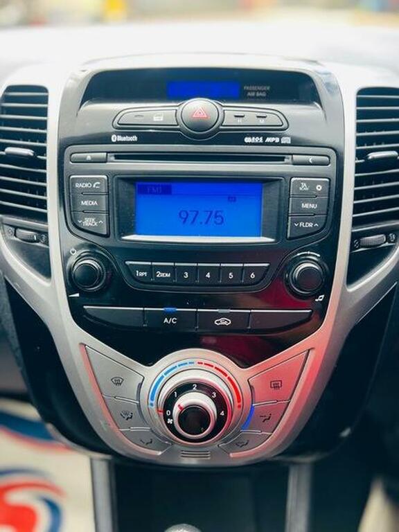 Hyundai Ix20 1.4 Blue Drive Se Euro 6 Ss  #26
