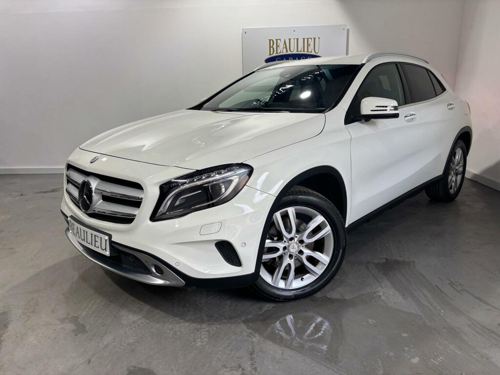 Mercedes-Benz GLA Class Amg Line White