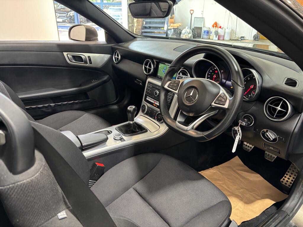 Mercedes-Benz SLC Slc 200 Amg Line Grey #40