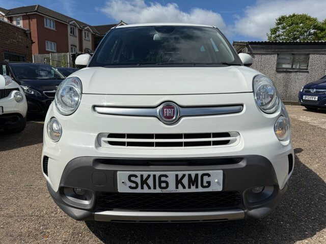 Fiat 500L Multijet Trekking Mpv White #2