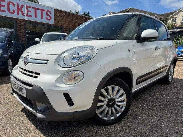 Fiat 500L Multijet Trekking Mpv White #3