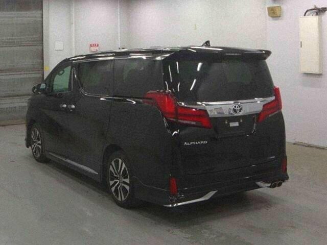 Toyota Alphard 2.5 Sc Package Black #5