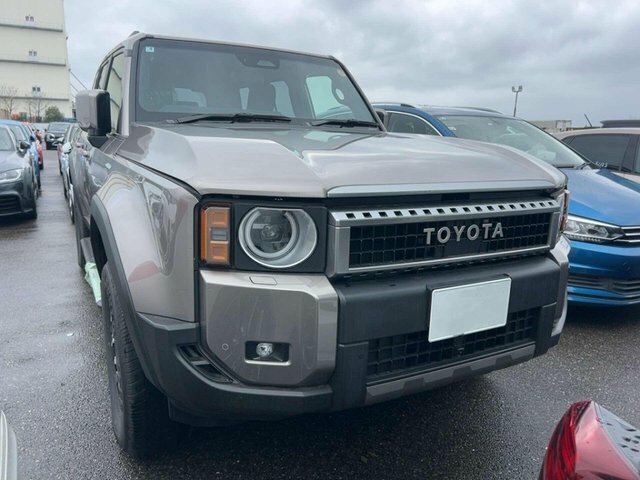 Toyota Land Cruiser 2.7 250 VX Suv Grey