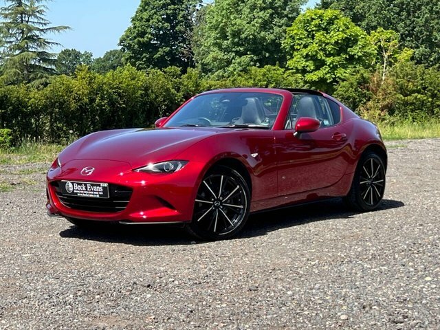 Mazda MX-5 RF 2.0 Skyactiv-g Exclusive-line Convertible Red