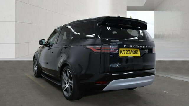 Land Rover Discovery 3.0 D300 Mhev Metropolitan Black #4